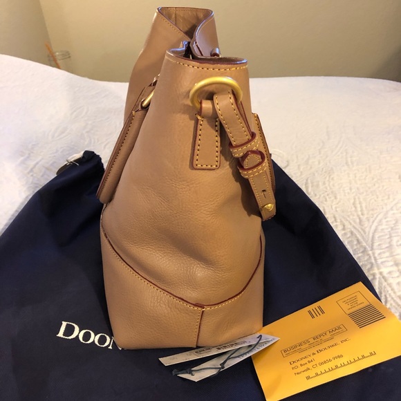 MUSHROOM Dooney & Bourke RARE Florentine Chelsea - Picture 4 of 8